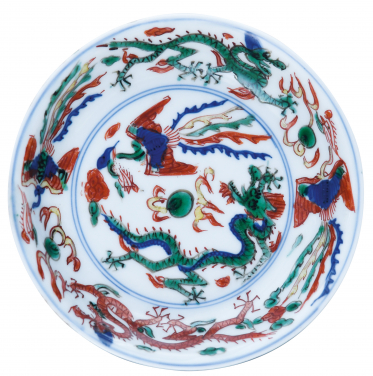 Dish with Dragons and Phoenixes
Jingdezhen, Jiangxi province Ming dynasty, Wanli period (1573—1620) Porcelain with underglaze blue and overglaze enamels Ø 11 x H 2.2 cm HKU.C.1959.0232
